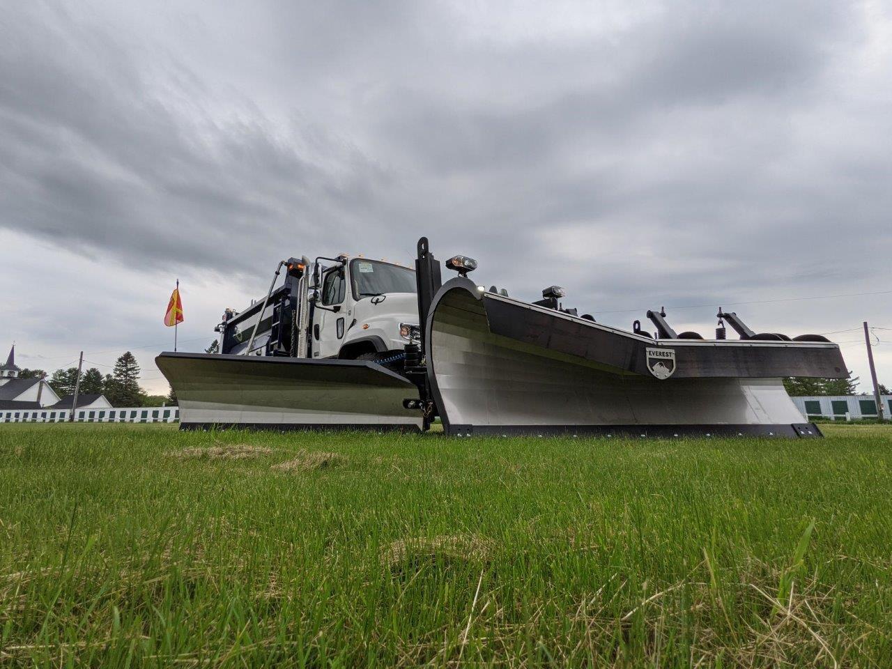 Everest Equipment A Strong & Reliable Partner